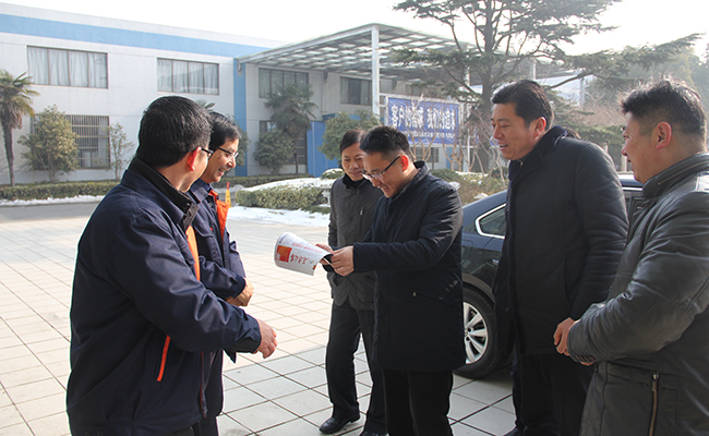 县长佘俊臣走访榴莲APP网站入口